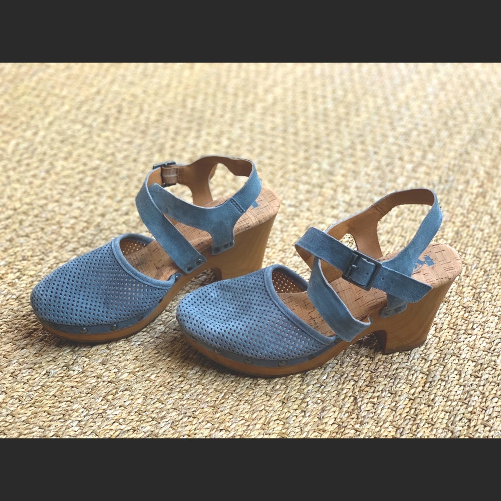 Korea Abloom Clogs